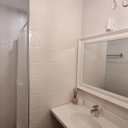 Valentine Apartment *